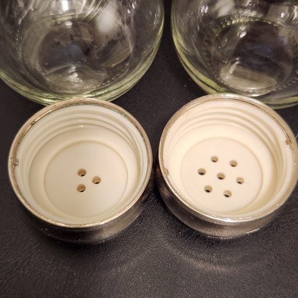 Glass Orbit Style Salt and Pepper Shakers - Picture 6 of 6